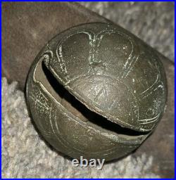 7 ANTIQUE GRADUATED BRASS SLEIGH Christmas Horse BELLS ON LEATHER STRAP 58