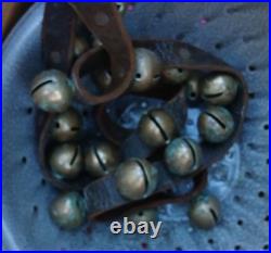 Antique Brass Horse Sleigh Bells 35 bells leather str