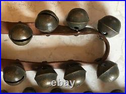 Antique Graduated Brass Sleigh Bells 90 40 Leather Horse Christmas Chimes