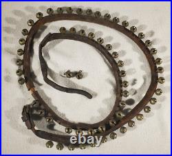 Antique Padded Leather Horse Collar Approx. 92 60 Brass Sleigh Bells Listen