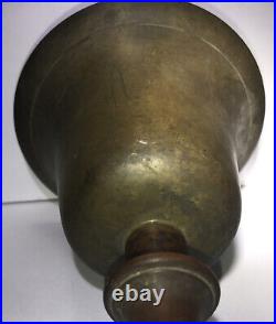 EARLY-MID 19TH C AMERICAN ANTIQUE BRASS BELL WithLATHE-TRND/INCISED MAPLE WDN HNDL