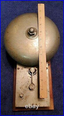 Fire muffin bell gong alarm brass truck horn hat clock house man engine antique