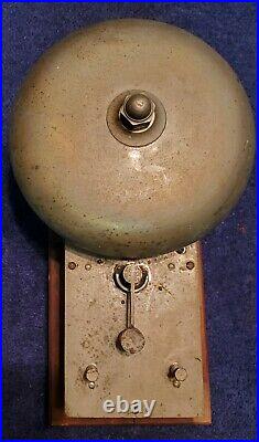 Fire muffin bell gong alarm brass truck horn hat clock house man engine antique