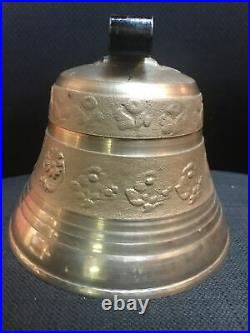 LARGE 6 ALB GUSSET UETENDORF Brass Cow Bell