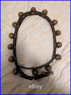 Sleigh Bells with Leather Strap Unbrand Brass Bronze Vtg 4ft Long 14 Bells Heart