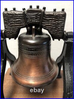 VINTAGE LIBERTY BELL REPLICA WOODEN BASE Penncraft Mt. Penn, Reading, Pa Nice