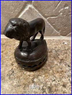 VINTAGE RARE BRASS LION HOTEL DESK BELL Rings Classic Luxury Collectible