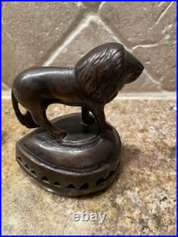 VINTAGE RARE BRASS LION HOTEL DESK BELL Rings Classic Luxury Collectible